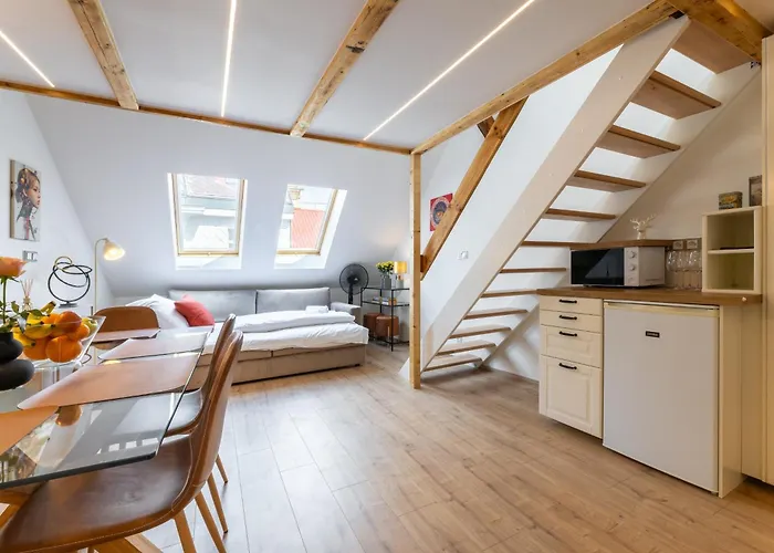 Classy Loft Apartment In The City Center Of Prague